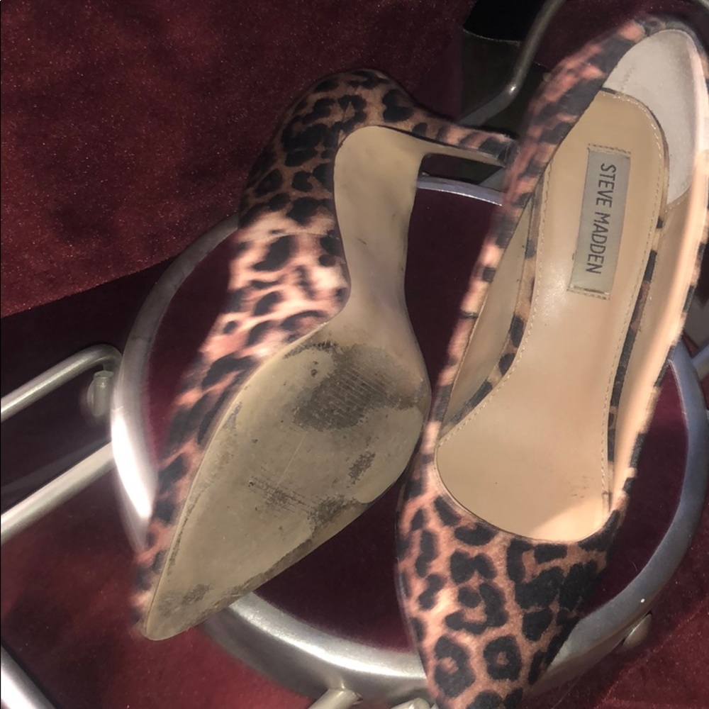 Heels - Picture 2 of 3